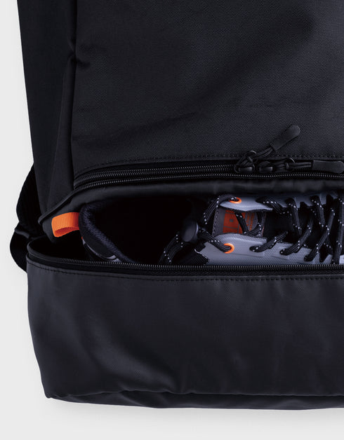 4913-918 マルチ収納バックパック