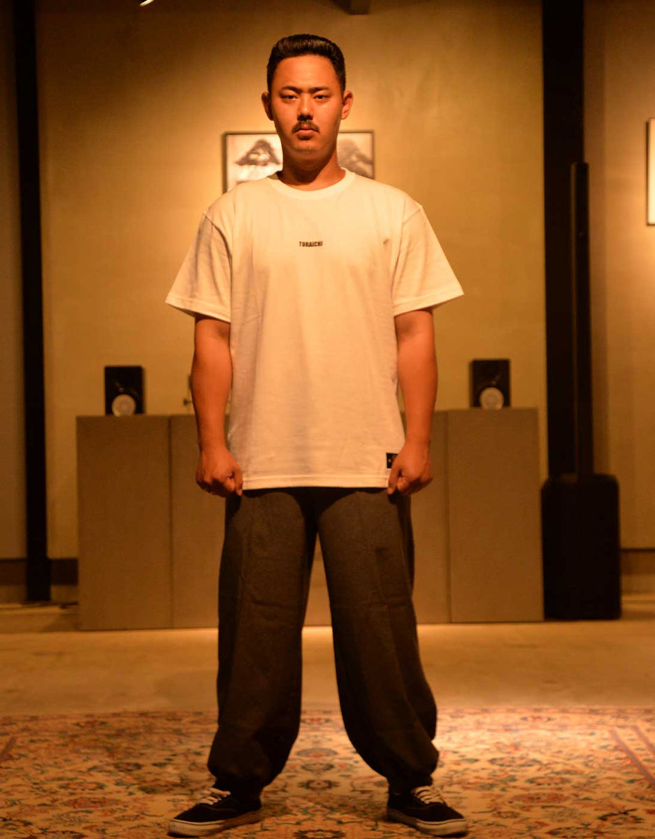 1828-618 KANDA LOGO 半袖Tシャツ – TORAICHI ONLINE STORE